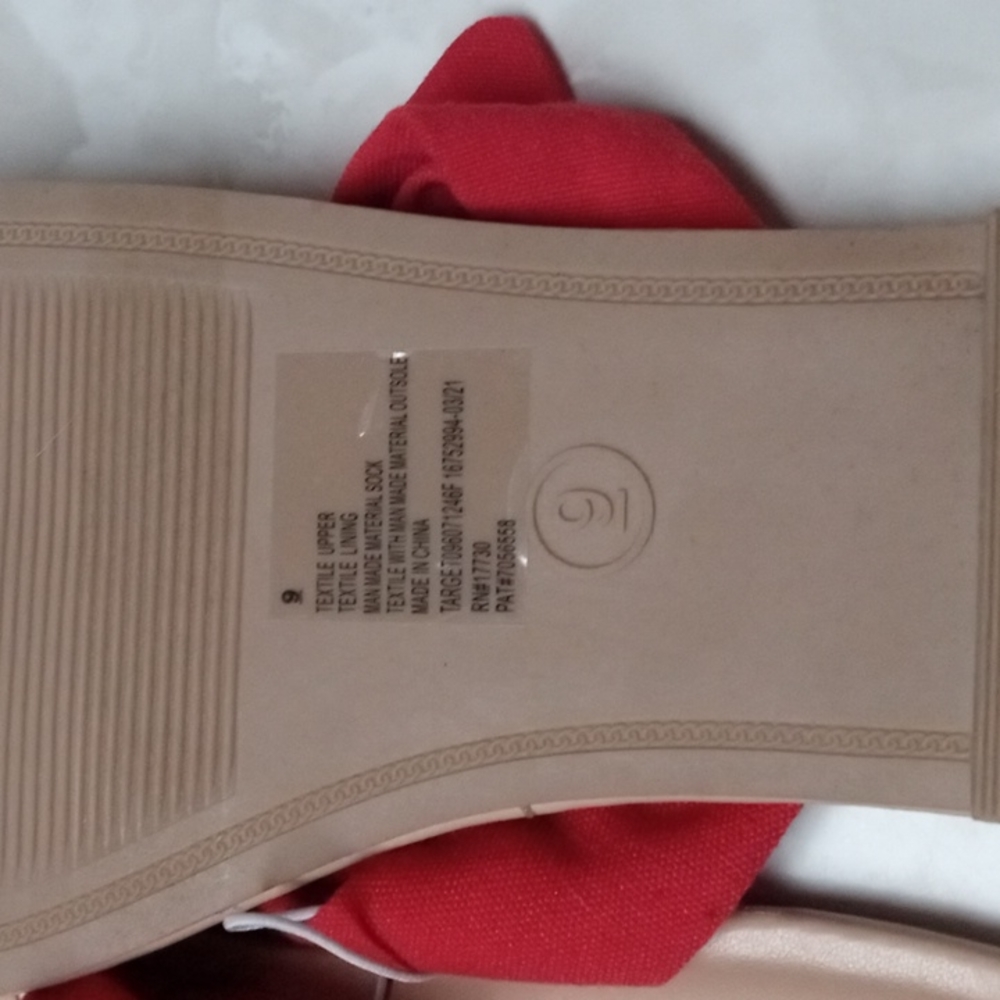 Sandals - Picture 3 of 3